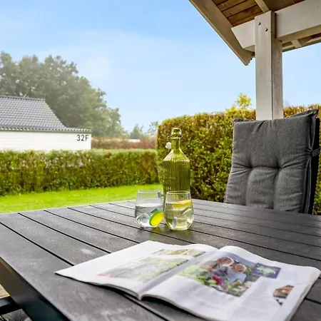 בית נופש Sarah By Interhome *